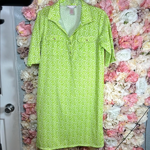 Stella Parker Dresses & Skirts - Green Patterned Midi Dress